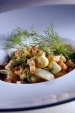 Ragout van jonge prei, Noordzeegarnaal en asperges met jus van schaaldieren